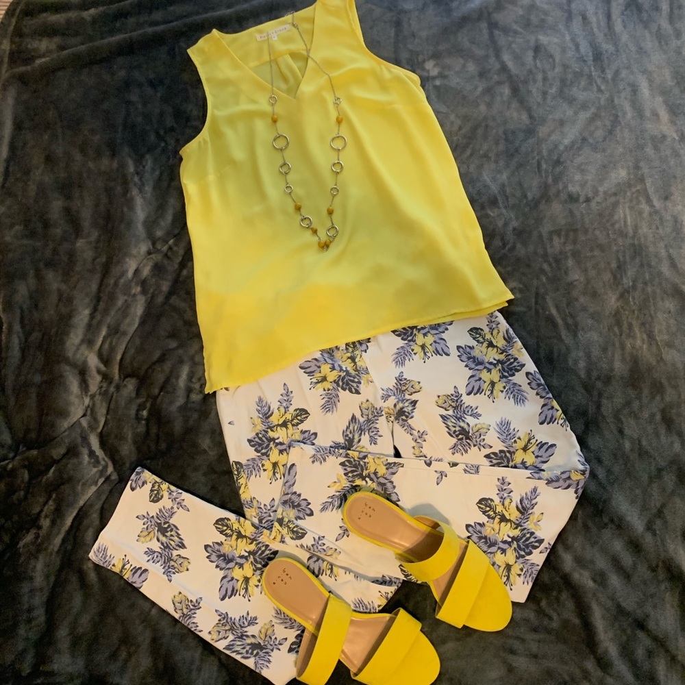 Violet & Claire Yellow Sleeveless Blouse
